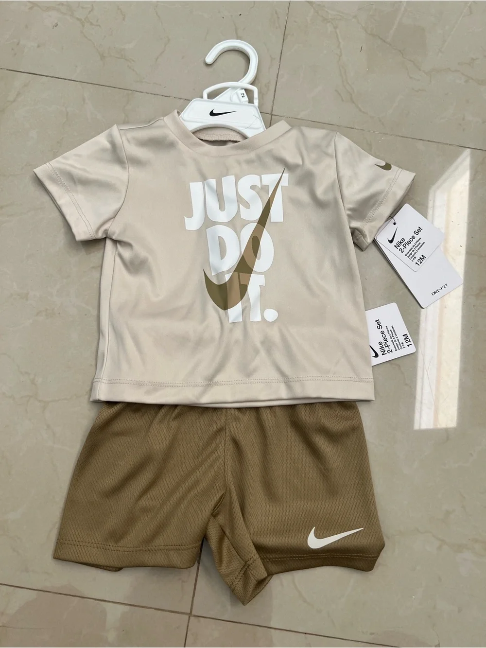 NEW NIKE Kids' Just Do It Tee and Shorts Set - Neutral/Tan